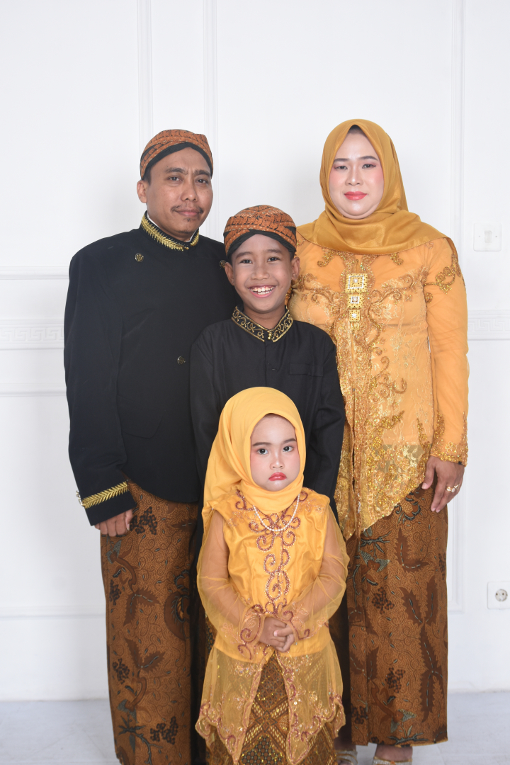 https://daffaraihansyarif.khitanan.id/dirmember/00000001/arifin79/photo-9942-7641-l-202307201039.jpg